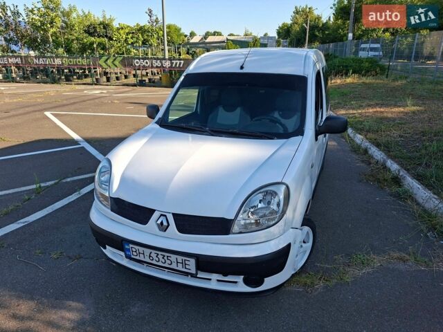 Білий Рено Кєнгу, об'ємом двигуна 1.5 л та пробігом 250 тис. км за 3400 $, фото 1 на Automoto.ua
