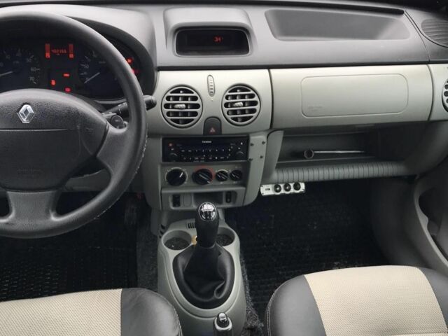 Белый Рено Кенгу, объемом двигателя 1.5 л и пробегом 398 тыс. км за 4000 $, фото 1 на Automoto.ua