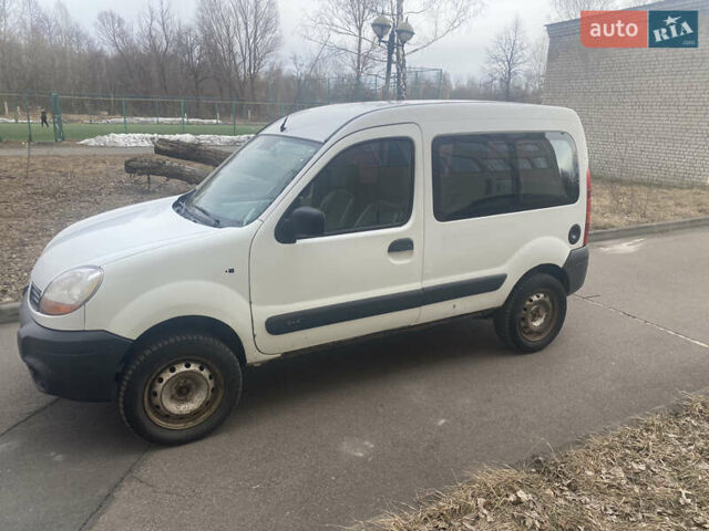 Белый Рено Кенгу, объемом двигателя 1.6 л и пробегом 145 тыс. км за 3000 $, фото 1 на Automoto.ua
