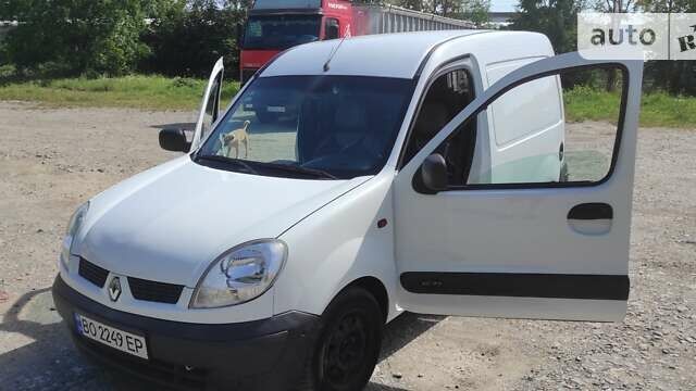 Белый Рено Кенгу, объемом двигателя 1.46 л и пробегом 250 тыс. км за 2850 $, фото 1 на Automoto.ua