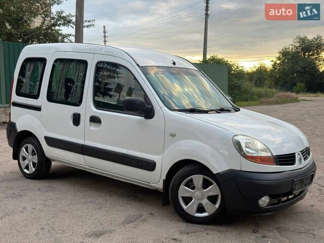 Белый Рено Кенгу, объемом двигателя 1.5 л и пробегом 210 тыс. км за 4650 $, фото 1 на Automoto.ua