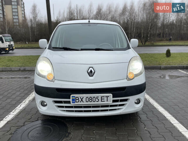Белый Рено Кенгу, объемом двигателя 1.5 л и пробегом 450 тыс. км за 5800 $, фото 1 на Automoto.ua
