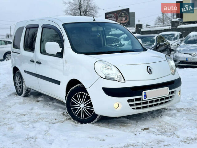 Белый Рено Кенгу, объемом двигателя 1.5 л и пробегом 290 тыс. км за 5799 $, фото 1 на Automoto.ua