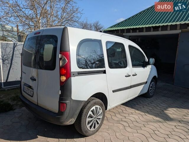 Белый Рено Кенгу, объемом двигателя 1.46 л и пробегом 350 тыс. км за 4900 $, фото 1 на Automoto.ua