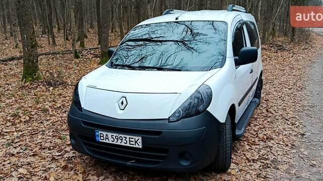 Білий Рено Кєнгу, об'ємом двигуна 1.5 л та пробігом 298 тис. км за 6000 $, фото 1 на Automoto.ua