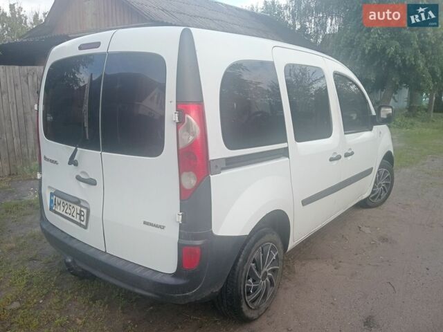 Белый Рено Кенгу, объемом двигателя 1.5 л и пробегом 245 тыс. км за 5400 $, фото 1 на Automoto.ua