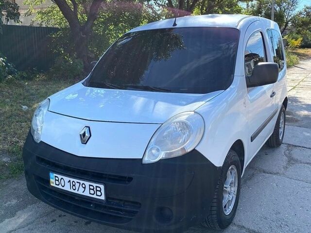 Белый Рено Кенгу, объемом двигателя 1.46 л и пробегом 272 тыс. км за 4350 $, фото 1 на Automoto.ua