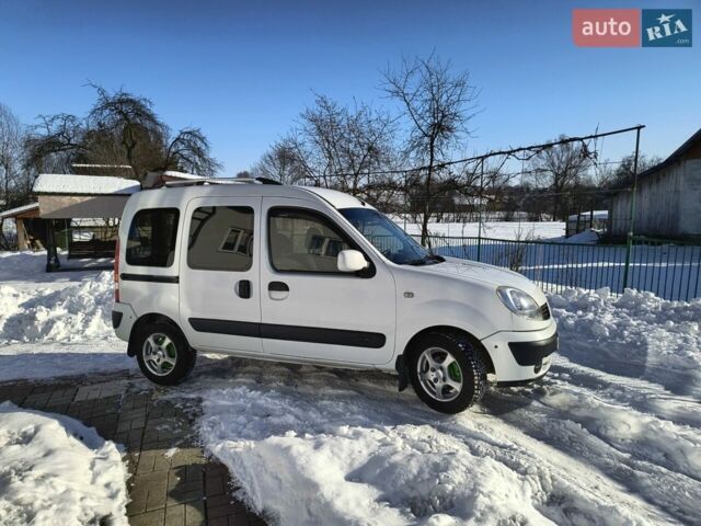 Белый Рено Кенгу, объемом двигателя 1.46 л и пробегом 212 тыс. км за 5600 $, фото 1 на Automoto.ua
