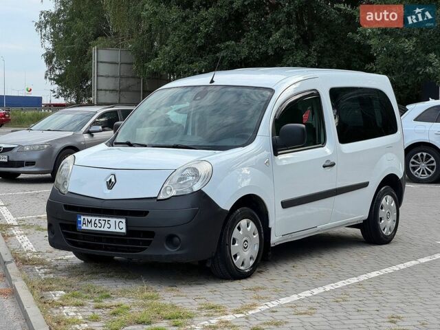 Білий Рено Кєнгу, об'ємом двигуна 1.5 л та пробігом 280 тис. км за 4800 $, фото 1 на Automoto.ua