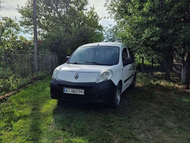Белый Рено Кенгу, объемом двигателя 1.46 л и пробегом 220 тыс. км за 5300 $, фото 1 на Automoto.ua