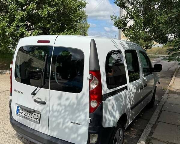 Белый Рено Кенгу, объемом двигателя 1.5 л и пробегом 208 тыс. км за 3000 $, фото 1 на Automoto.ua