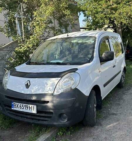 Белый Рено Кенгу, объемом двигателя 1.46 л и пробегом 270 тыс. км за 4800 $, фото 1 на Automoto.ua