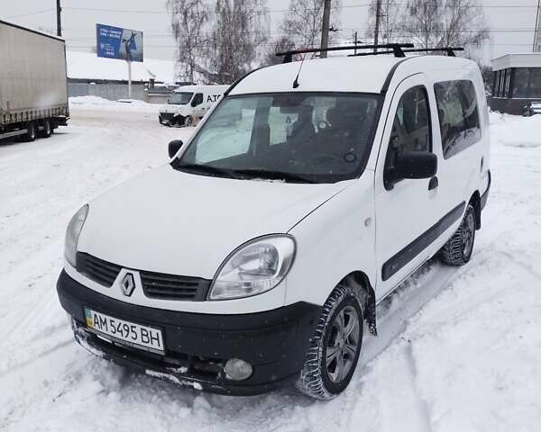 Белый Рено Кенгу, объемом двигателя 1.5 л и пробегом 324 тыс. км за 3999 $, фото 1 на Automoto.ua