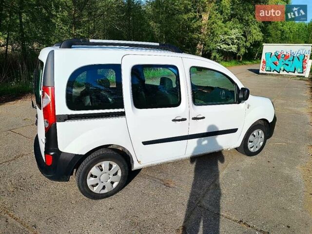 Білий Рено Кєнгу, об'ємом двигуна 1.5 л та пробігом 128 тис. км за 4900 $, фото 1 на Automoto.ua