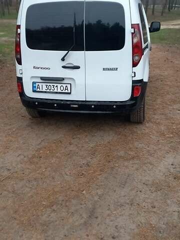 Белый Рено Кенгу, объемом двигателя 1.5 л и пробегом 240 тыс. км за 4681 $, фото 1 на Automoto.ua