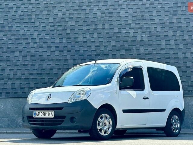 Белый Рено Кенгу, объемом двигателя 1.46 л и пробегом 250 тыс. км за 5800 $, фото 1 на Automoto.ua