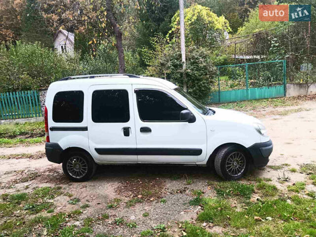 Білий Рено Кєнгу, об'ємом двигуна 1.5 л та пробігом 340 тис. км за 4700 $, фото 1 на Automoto.ua