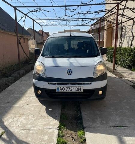 Белый Рено Кенгу, объемом двигателя 1.46 л и пробегом 238 тыс. км за 4800 $, фото 1 на Automoto.ua