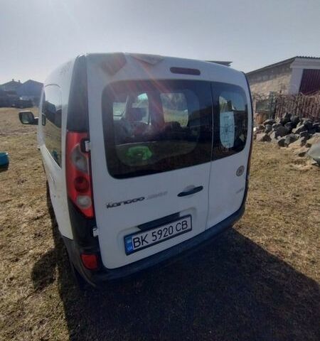 Белый Рено Кенгу, объемом двигателя 1.46 л и пробегом 267 тыс. км за 6200 $, фото 1 на Automoto.ua