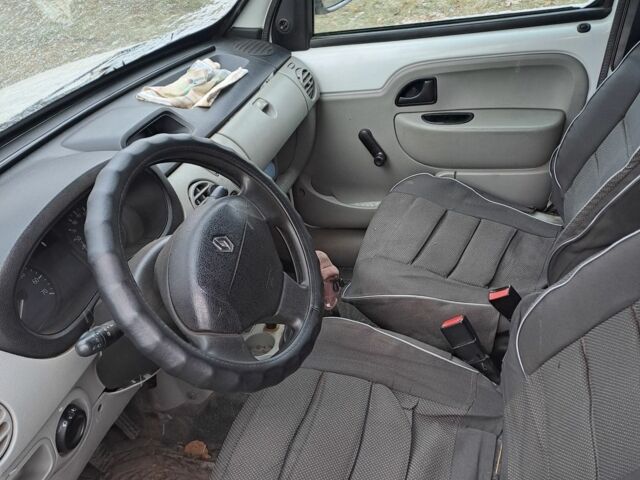 Белый Рено Кенгу, объемом двигателя 1.5 л и пробегом 326 тыс. км за 3500 $, фото 1 на Automoto.ua