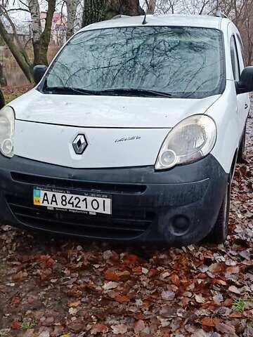 Белый Рено Кенгу, объемом двигателя 1.5 л и пробегом 300 тыс. км за 5200 $, фото 1 на Automoto.ua