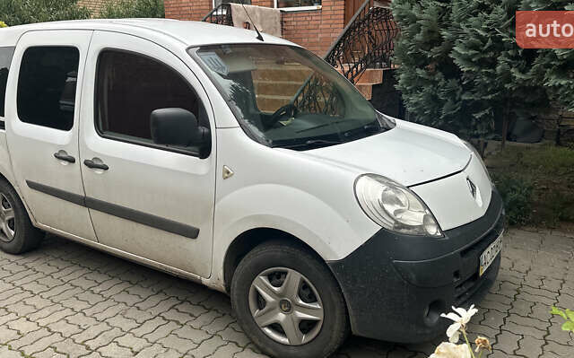 Белый Рено Кенгу, объемом двигателя 1.46 л и пробегом 397 тыс. км за 5200 $, фото 1 на Automoto.ua