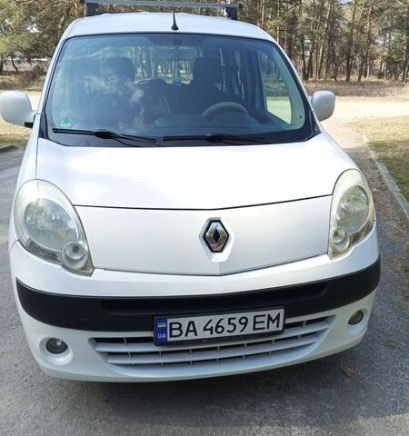 Белый Рено Кенгу, объемом двигателя 1.46 л и пробегом 246 тыс. км за 6500 $, фото 1 на Automoto.ua