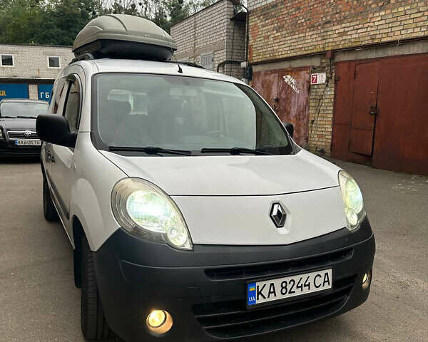 Белый Рено Кенгу, объемом двигателя 1.46 л и пробегом 357 тыс. км за 6100 $, фото 1 на Automoto.ua