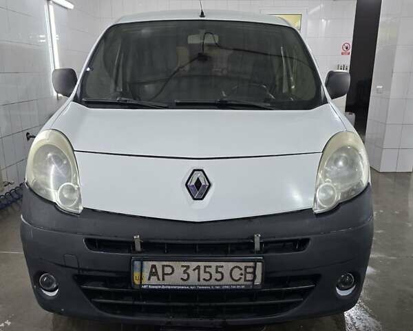 Белый Рено Кенгу, объемом двигателя 1.5 л и пробегом 399 тыс. км за 4800 $, фото 1 на Automoto.ua