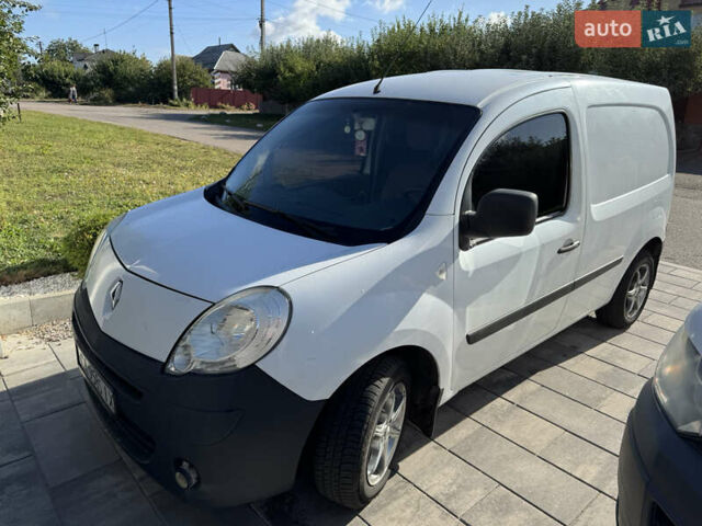 Білий Рено Кєнгу, об'ємом двигуна 1.5 л та пробігом 333 тис. км за 5700 $, фото 1 на Automoto.ua