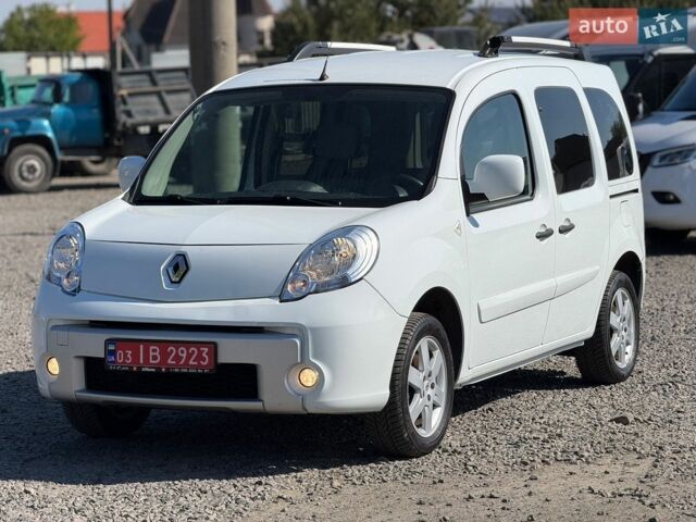 Білий Рено Кєнгу, об'ємом двигуна 1.6 л та пробігом 190 тис. км за 7700 $, фото 1 на Automoto.ua
