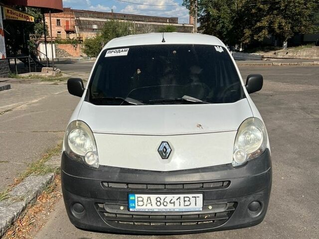 Белый Рено Кенгу, объемом двигателя 1.46 л и пробегом 322 тыс. км за 5500 $, фото 1 на Automoto.ua