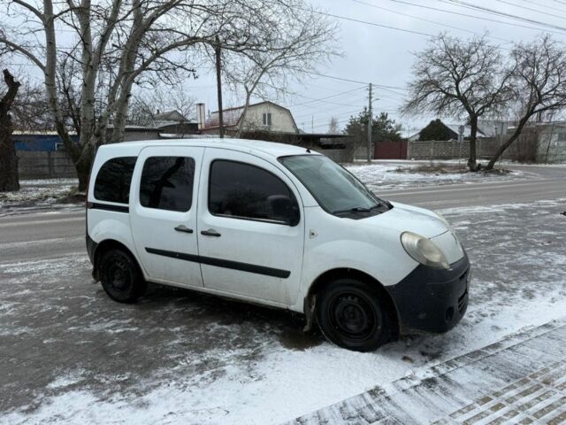 Белый Рено Кенгу, объемом двигателя 1.5 л и пробегом 190 тыс. км за 5500 $, фото 1 на Automoto.ua