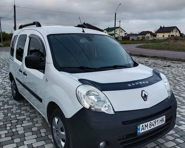 Рено Кенгу 2010 в Житомире на Automoto.ua Белый Рено Кенгу, объемом двигателя 1.46 л и пробегом 271 тыс. км за 7299 $, фото 1 на Automoto.ua