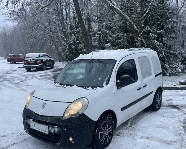 Білий Рено Кєнгу, об'ємом двигуна 1.46 л та пробігом 262 тис. км за 6700 $, фото 1 на Automoto.ua