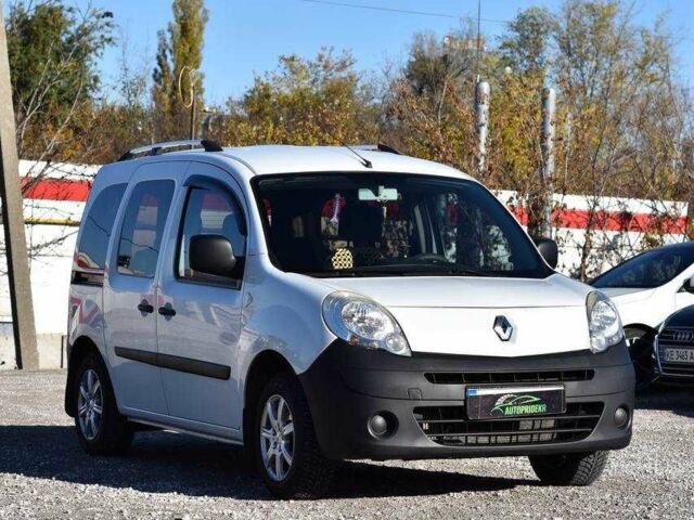 Белый Рено Кенгу, объемом двигателя 1.5 л и пробегом 191 тыс. км за 7499 $, фото 1 на Automoto.ua