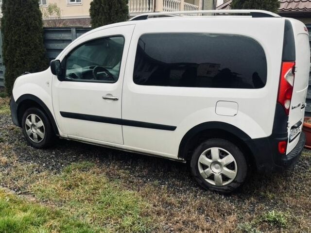 Белый Рено Кенгу, объемом двигателя 1.46 л и пробегом 198 тыс. км за 6000 $, фото 1 на Automoto.ua