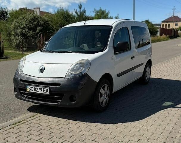 Белый Рено Кенгу, объемом двигателя 1.46 л и пробегом 168 тыс. км за 5800 $, фото 1 на Automoto.ua