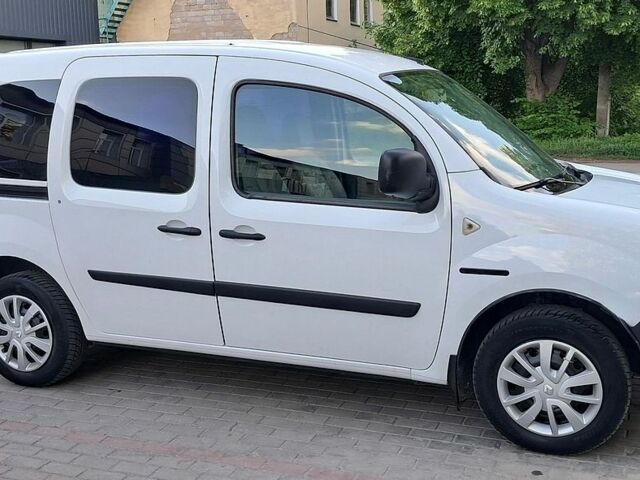 Белый Рено Кенгу, объемом двигателя 1.5 л и пробегом 153 тыс. км за 5900 $, фото 1 на Automoto.ua