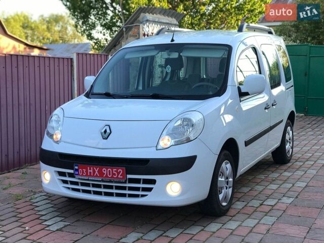 Белый Рено Кенгу, объемом двигателя 1.6 л и пробегом 166 тыс. км за 7700 $, фото 1 на Automoto.ua