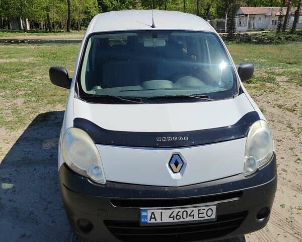 Белый Рено Кенгу, объемом двигателя 1.5 л и пробегом 333 тыс. км за 6000 $, фото 1 на Automoto.ua