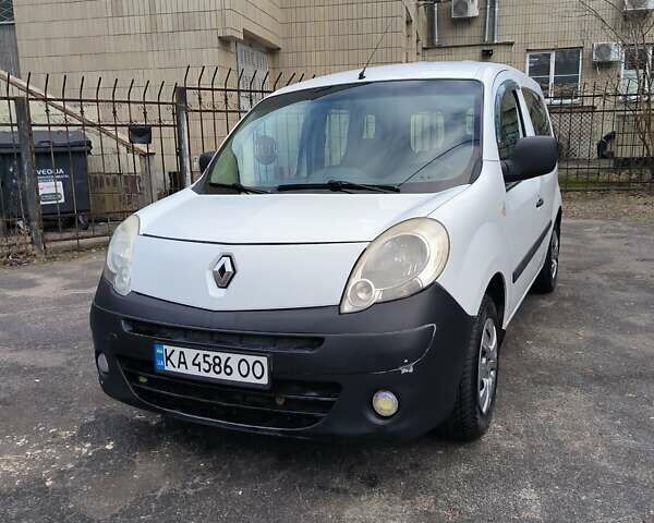 Білий Рено Кєнгу, об'ємом двигуна 1.46 л та пробігом 255 тис. км за 5700 $, фото 1 на Automoto.ua