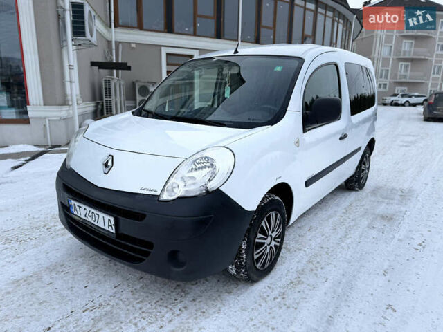 Білий Рено Кєнгу, об'ємом двигуна 1.5 л та пробігом 305 тис. км за 5350 $, фото 1 на Automoto.ua