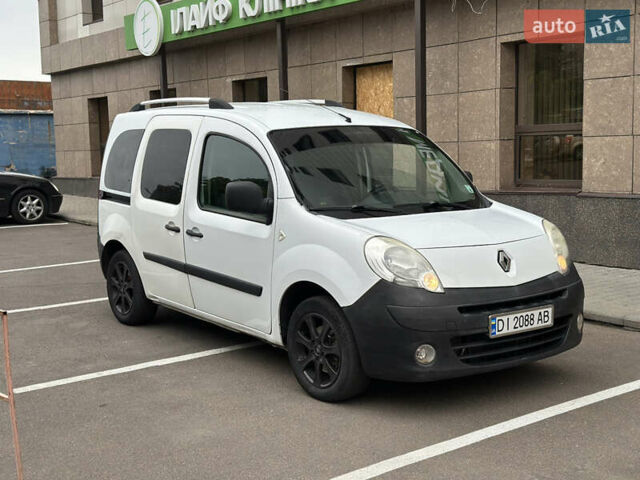 Белый Рено Кенгу, объемом двигателя 1.5 л и пробегом 297 тыс. км за 6000 $, фото 1 на Automoto.ua