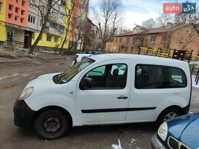 Білий Рено Кєнгу, об'ємом двигуна 1.5 л та пробігом 265 тис. км за 5300 $, фото 1 на Automoto.ua