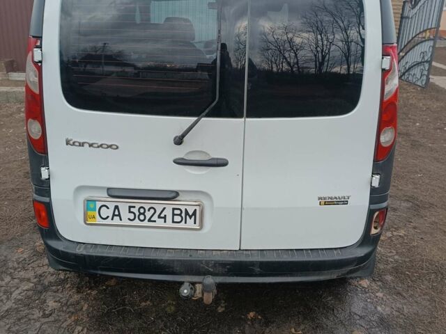 Білий Рено Кєнгу, об'ємом двигуна 1.5 л та пробігом 230 тис. км за 6200 $, фото 1 на Automoto.ua