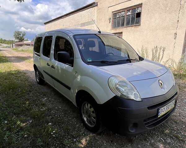Білий Рено Кєнгу, об'ємом двигуна 1.5 л та пробігом 306 тис. км за 6400 $, фото 1 на Automoto.ua