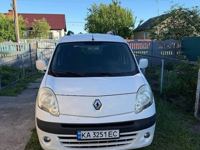 Белый Рено Кенгу, объемом двигателя 1.46 л и пробегом 260 тыс. км за 6500 $, фото 1 на Automoto.ua