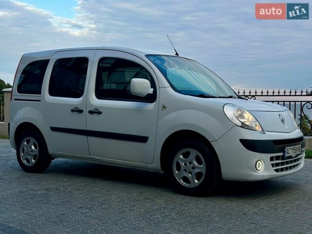 Белый Рено Кенгу, объемом двигателя 1.5 л и пробегом 237 тыс. км за 6900 $, фото 1 на Automoto.ua