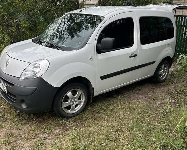 Белый Рено Кенгу, объемом двигателя 1.5 л и пробегом 362 тыс. км за 6000 $, фото 1 на Automoto.ua